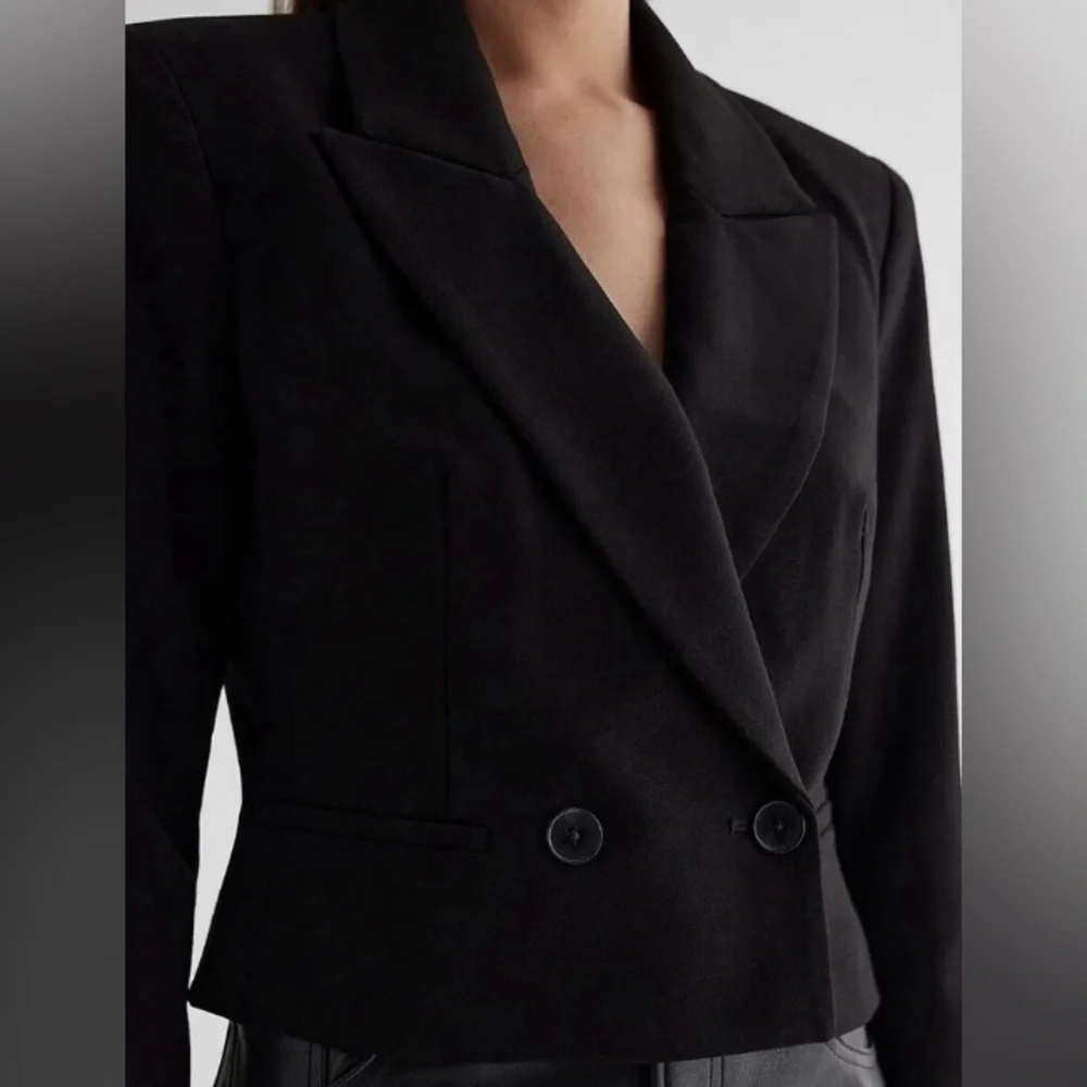 Express Black Stylist Peak Lapel Double Breasted Cropped Blazer - Picture 4 of 9